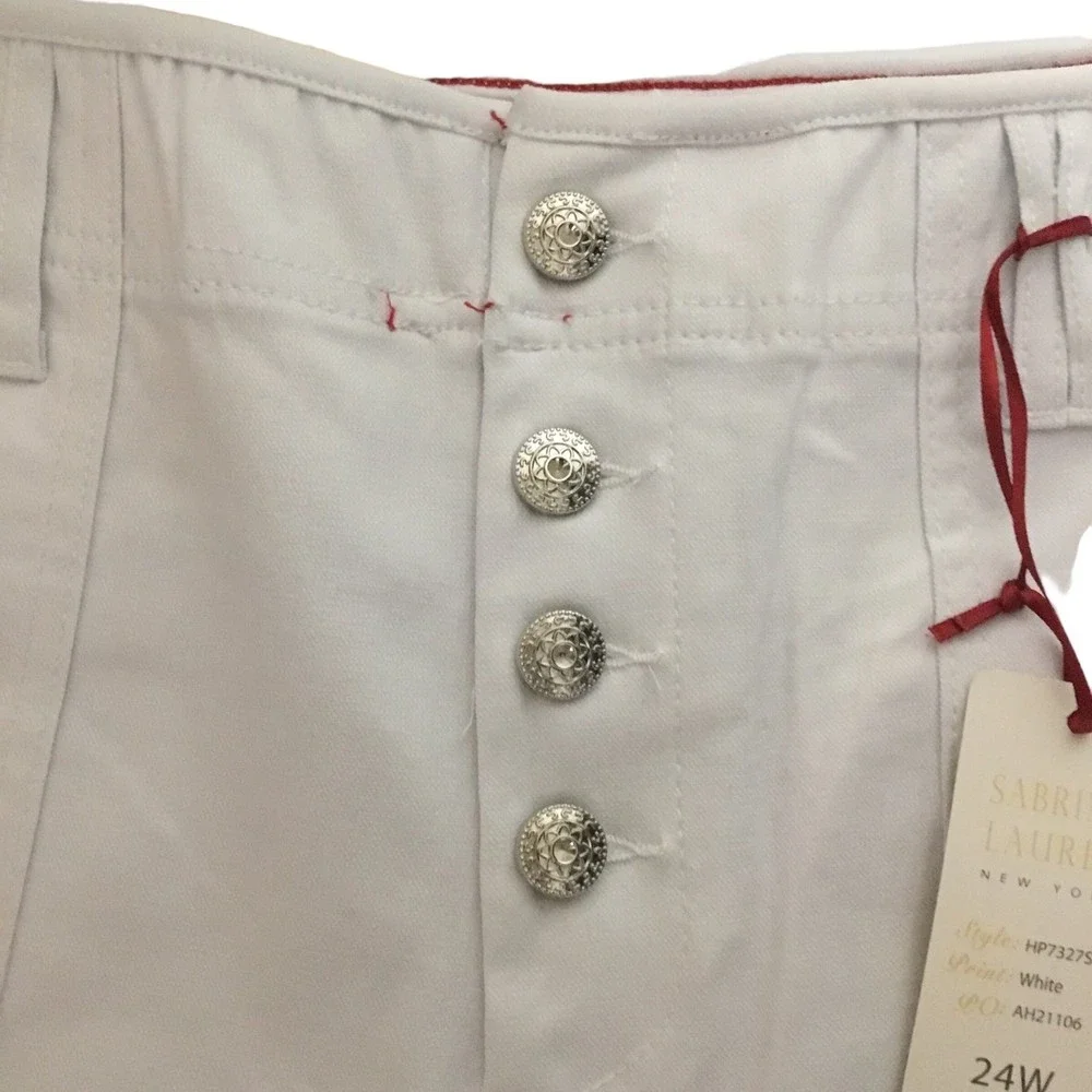 Sabrina Lauren Ultra Soft Stretch Shorts Size 24W NWT